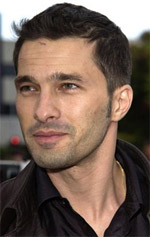   (Olivier Martinez)